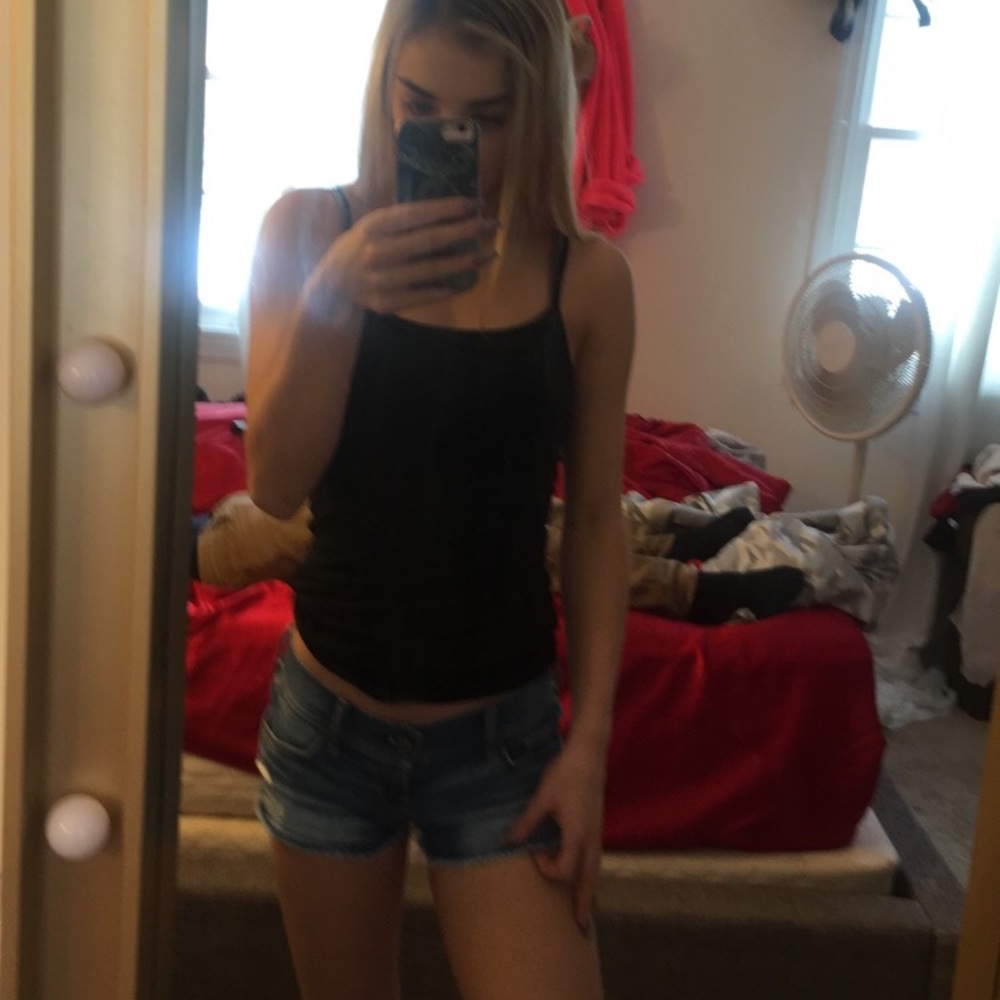 hollister blue jean shorts